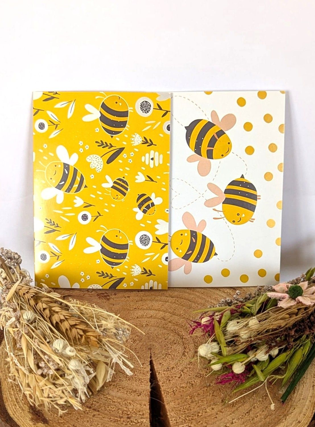 🐝 Pack of 12 Cute Cartoon Bees (4 designs)