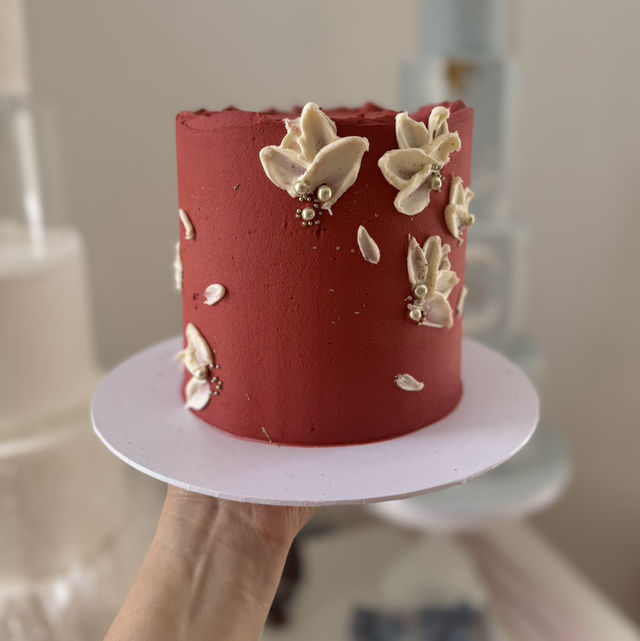 Buttercream petals cake class