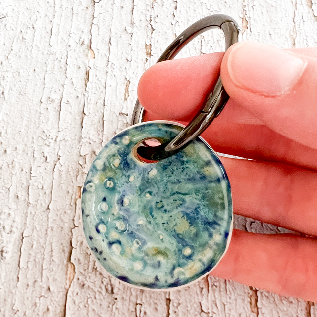 Porte-clés WORRY STONE « juste 🩶 »