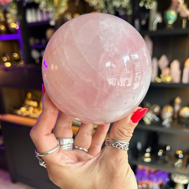 Rose Quartz Sphere 1KG - R34G
