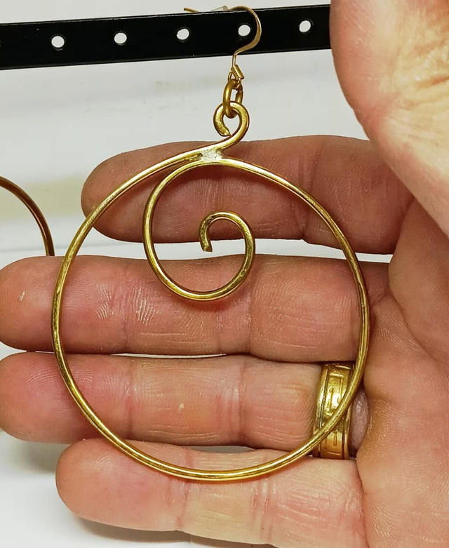 Boucles d'oreilles créoles laiton 