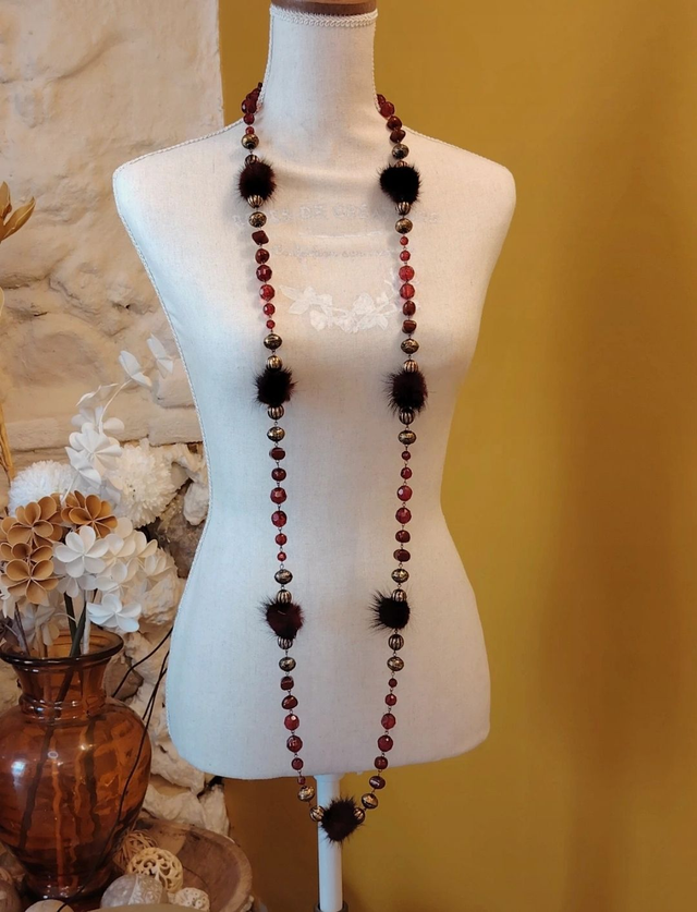 Très long collier sautoir Bordeaux
