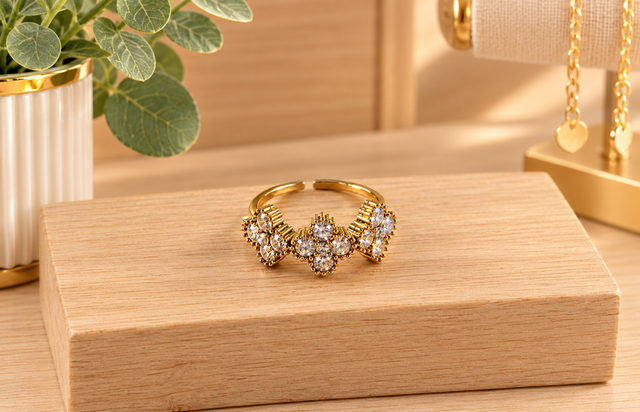 Bague fleurs blanches