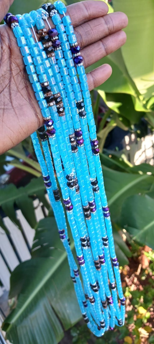 Baya, Perles de riens, fait main