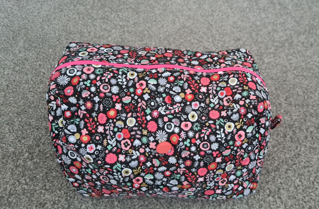 Red  / Blue Flower Toiletry Bag
