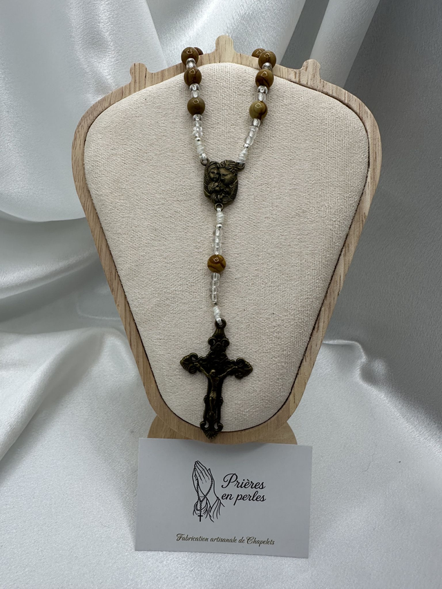 Dizainier effet bois – Perles 8mm &amp; Croix effet bronze