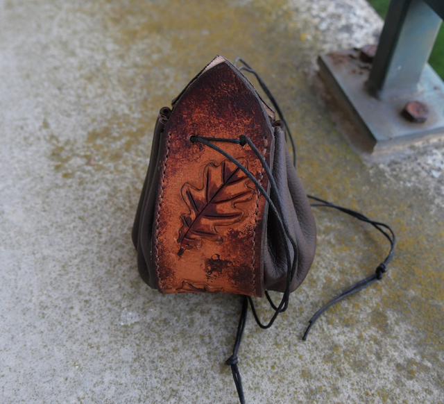 Bourses gravées Feuilles de Chênes