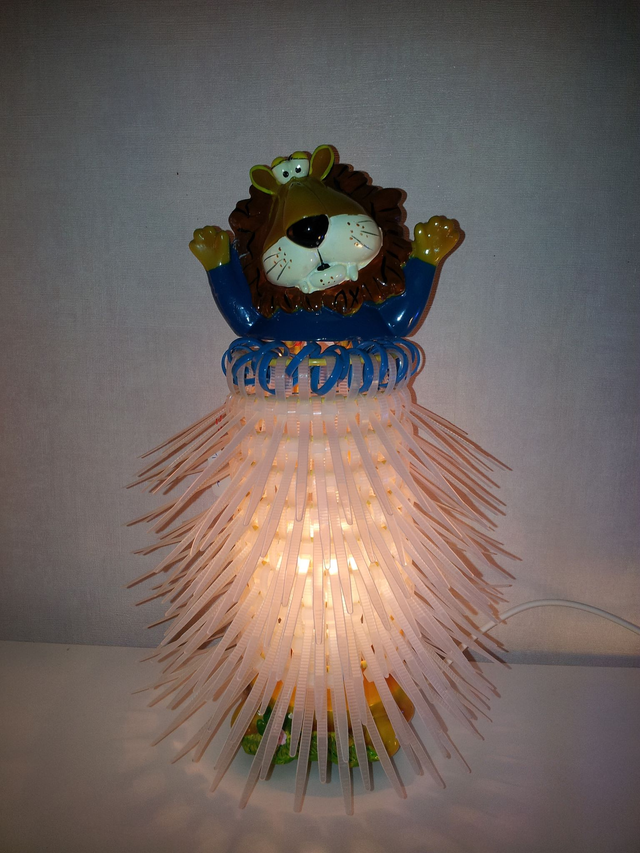 Lampe &quot;Le Roi Lion&quot;  H30cm