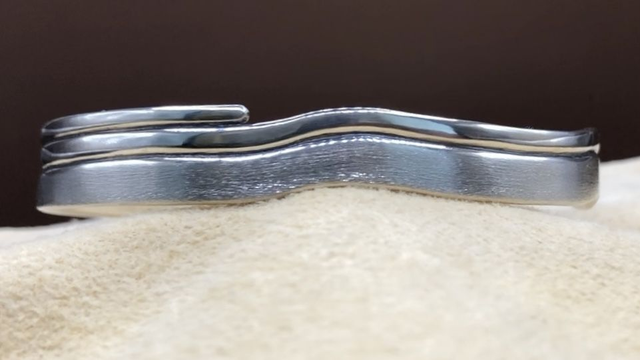 L ・ Bracelet Manchette・Trois Bandes