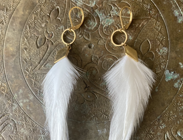 Boucles d’oreilles Amaya blanche