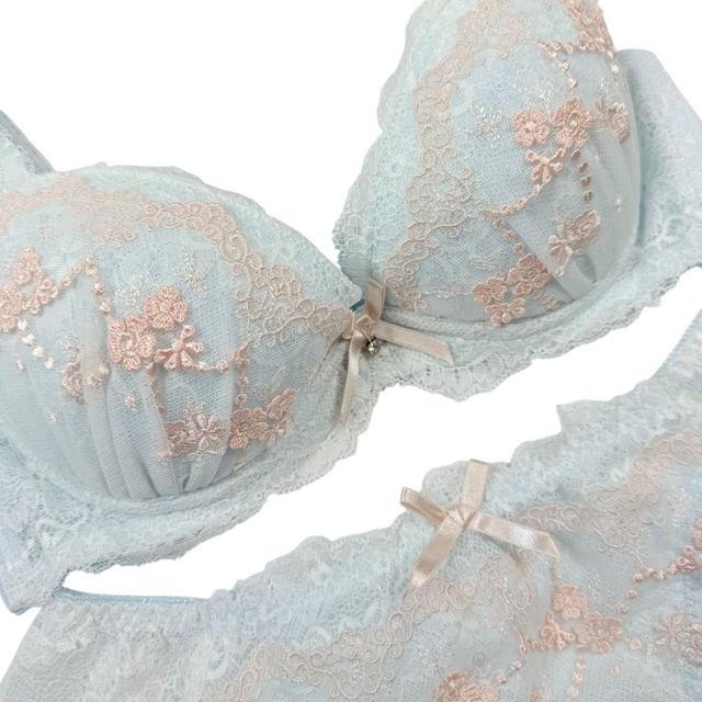 Pastel embroidered Japanese Bra + Underwear Set UK 32B  