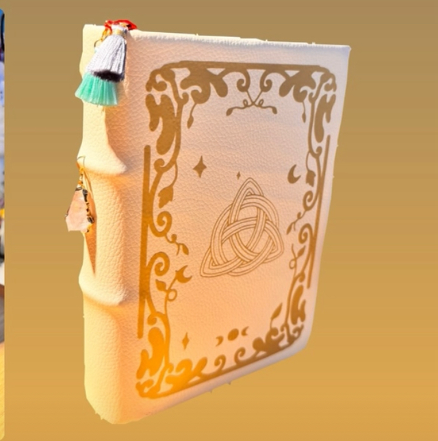 Grimoire Imbolc A6 ( en pré-commande)