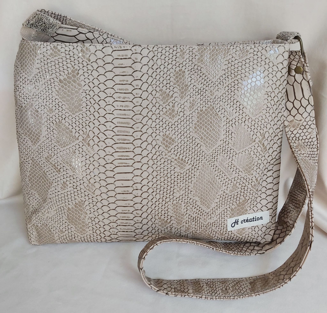 Sac bandoulière simili cuir marron 