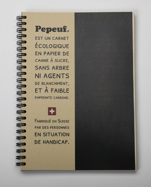 Carnet A5 noir de la marque Pepeuf