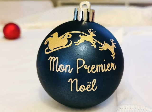 Boule bleu « mon premier Noël » personnalisée 