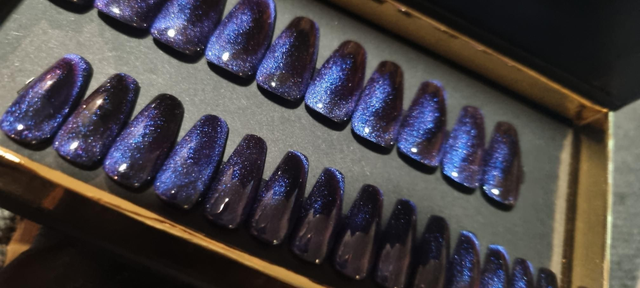 Blue cat eyes little coffin M