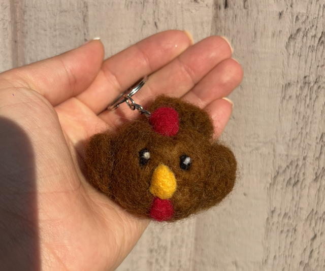 Needle-felt chicken keyring 