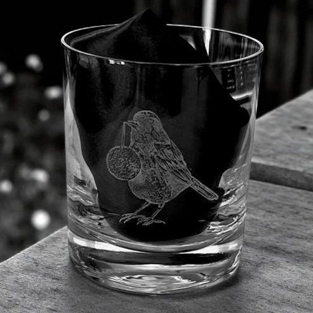 'Blackbird and Bauble etched glass'