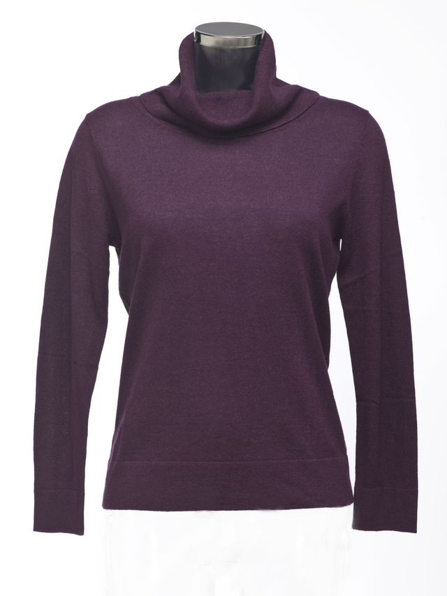 August silk viinipunainen neule putoavalla poolokauluksella, koko M