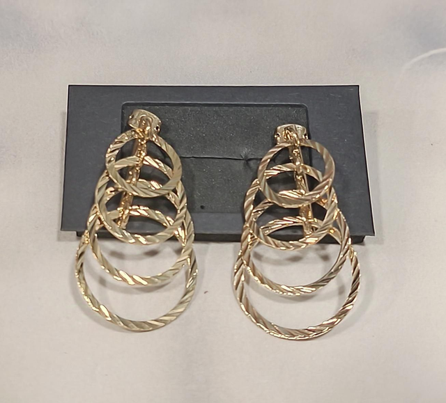 Boucles d'oreilles cercles 4cm longueur 