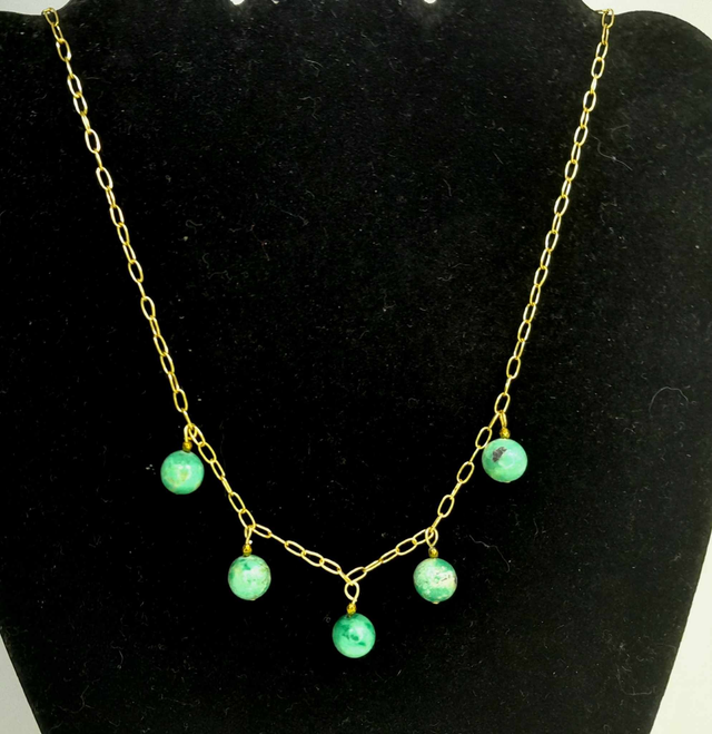 Collier turquoise du pérou et acier or inoxydable 45 cm réglable