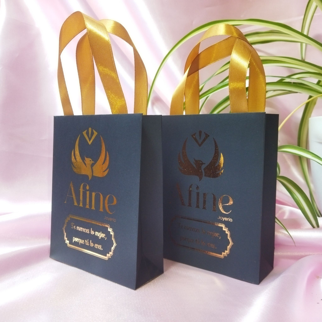 10 Bolsas negra 11x4x14 aplicación foil 110gr