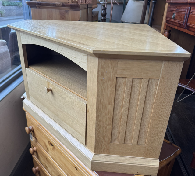 Solid Oak Corner TV Unit
