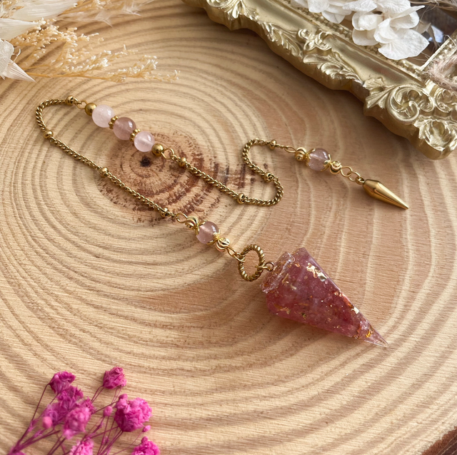 Pendule divinatoire en quartz fraise et quartz rose
