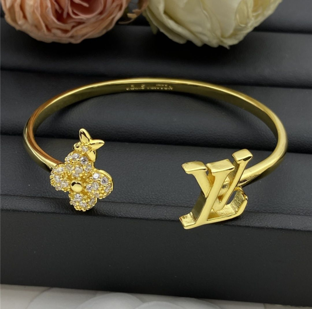 Bracelets LV