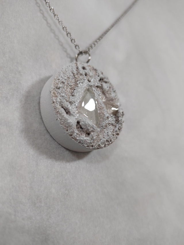 Echoes of the wild 6 - White and beige textured pendant with chain