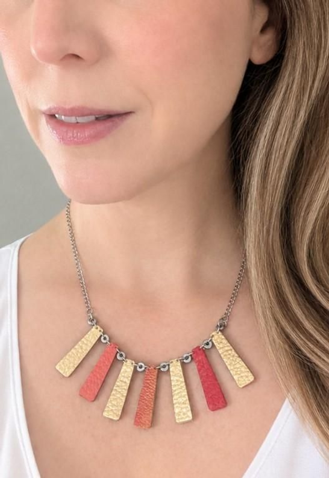 Axis Necklace - Red Mix
