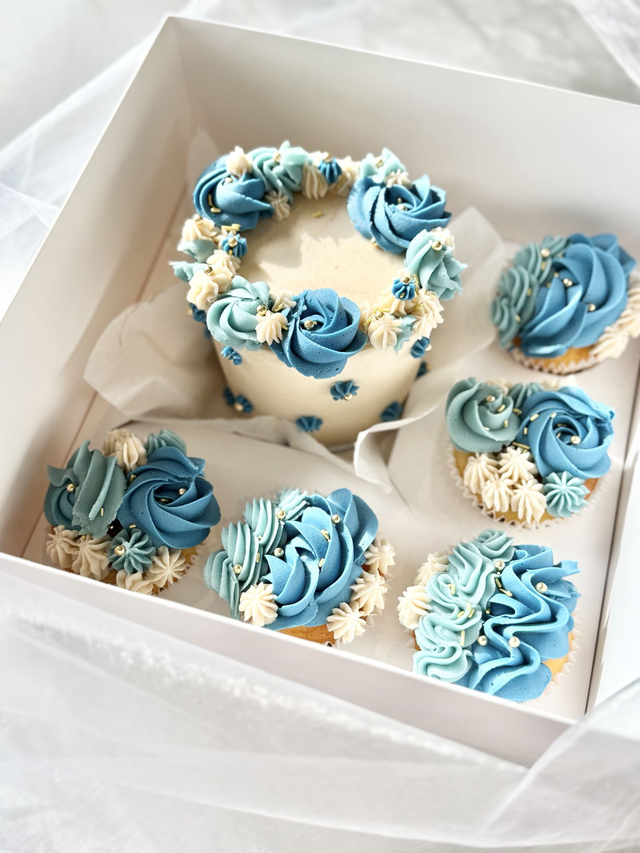 Blue Bento Cake & Cupcakes