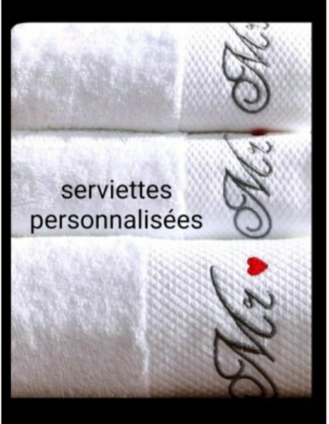  brodée  motif 10x10 cm  par article 