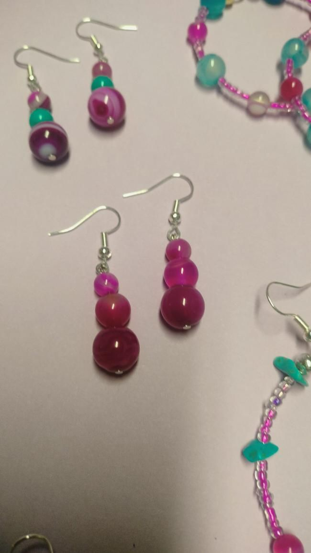 Pinkki Akaatti korvakorut