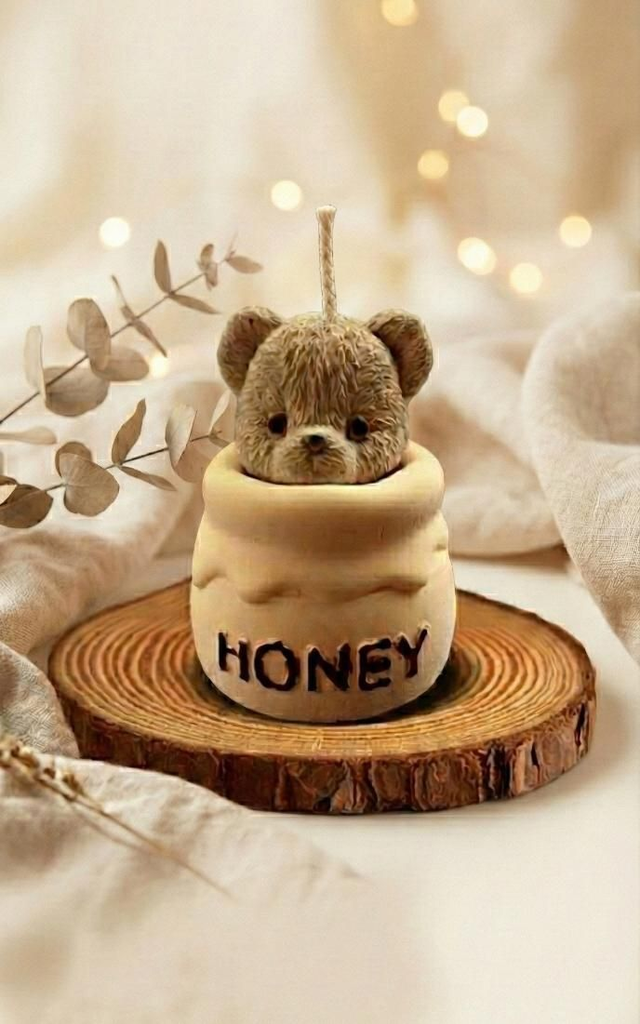 Сладкото Мече" – Декоративна свещ в гърне