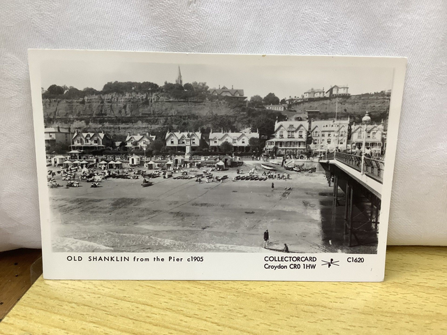 Old Shanklin from the pier c1905, Isle of Wight, Collectorcard Croydon C1620 postcard. Our Ref no. R658 £2.00