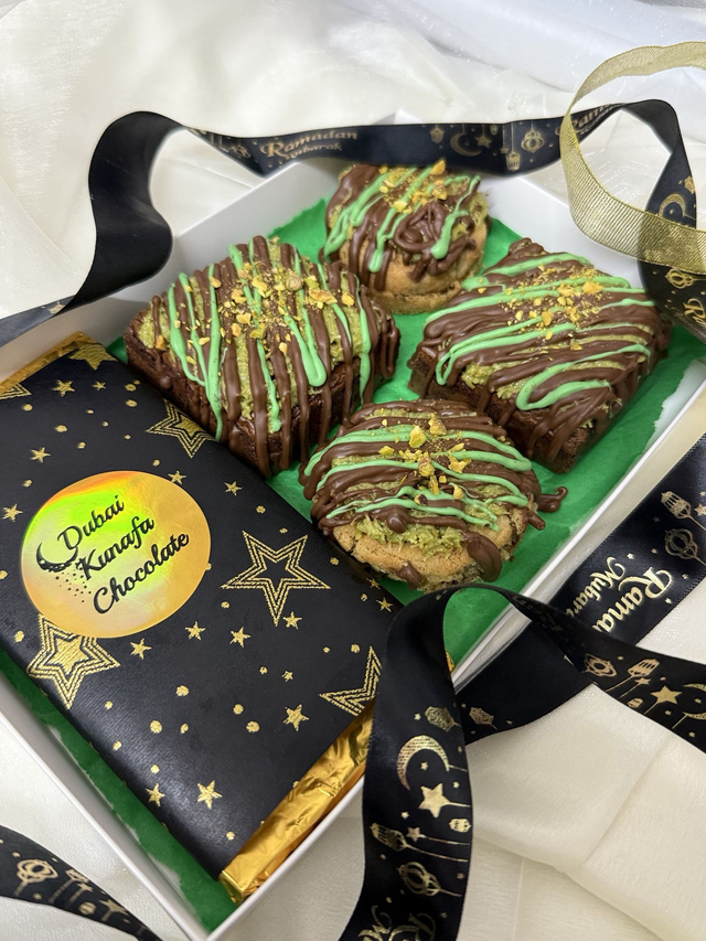 Viral Dubai Pistachio Kunafa Chocolate, Kunafa Brownies, Kunafa Chunky chocolate chip Cookies!