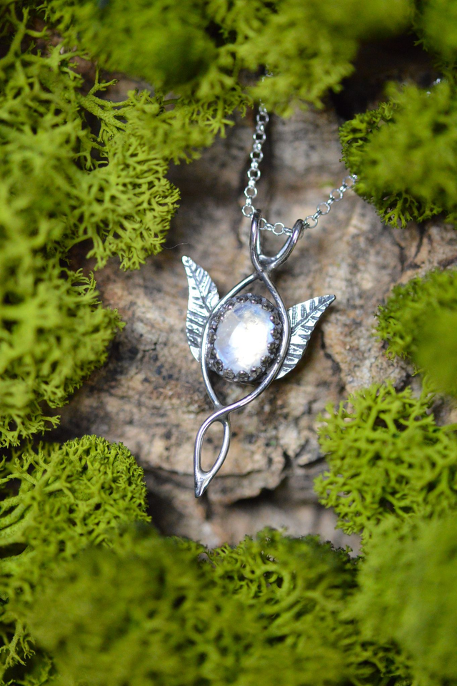 Pendentif Elfique - "Lueur" Pierre de Lune