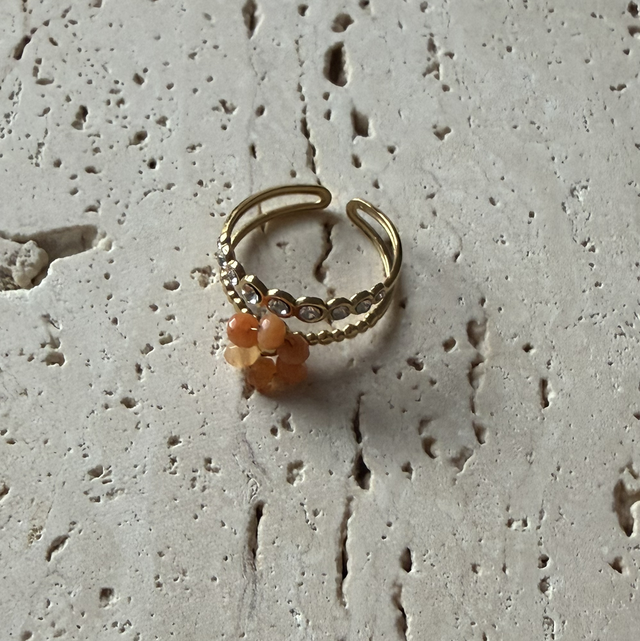 Ring bloem oranje 