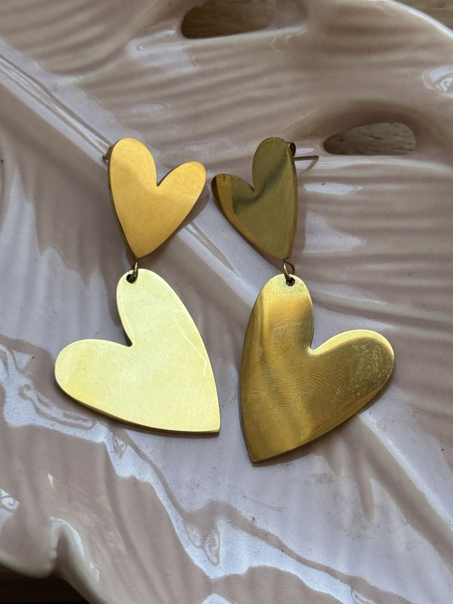 Boucles d&#039;oreilles double coeur doré