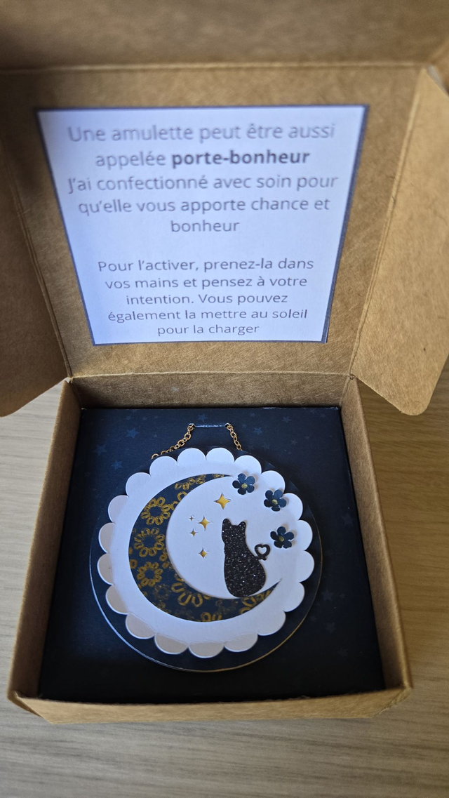 Amulette Chat Porte Bonheur – Talisman de Chance
