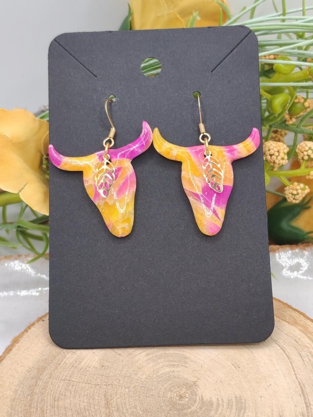 Taureau marbré violet jaune