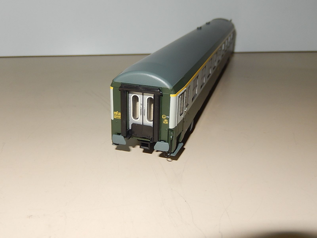 voiture UIC R37 42035 H0