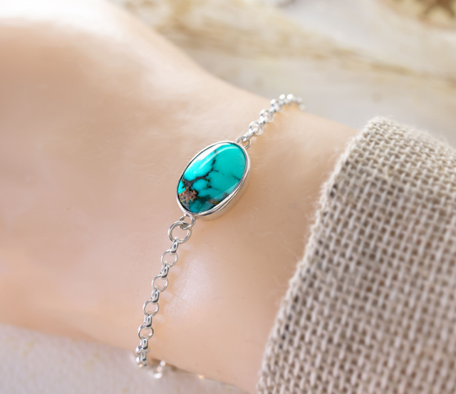 Pulsera de cadenas de plata 925 con Turquesa ovalada.