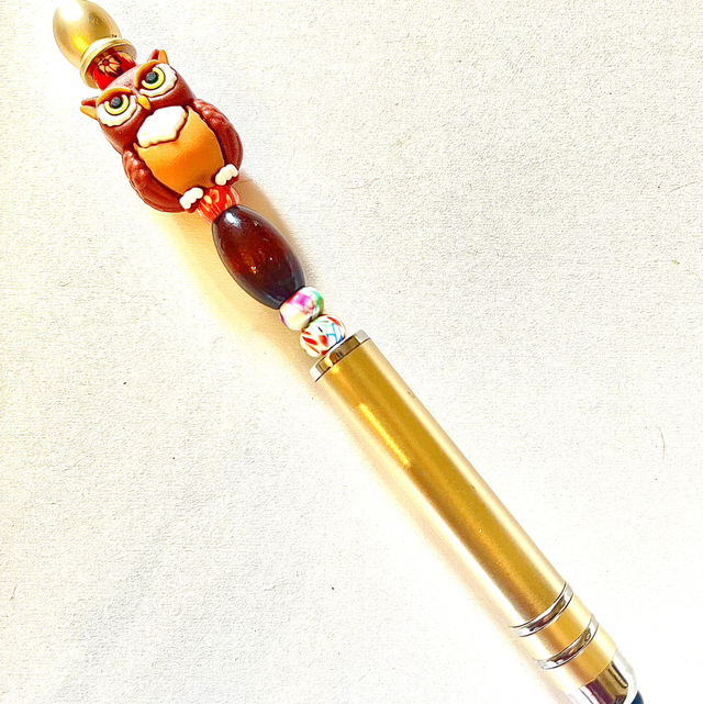 S40 - Stylo à perles et perle hibou