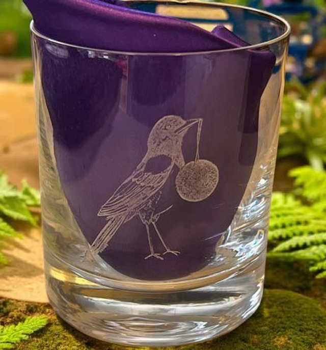 'Magpie and Bauble etched glass' 