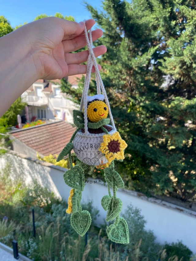 Bee Sunflower Hanging Pot