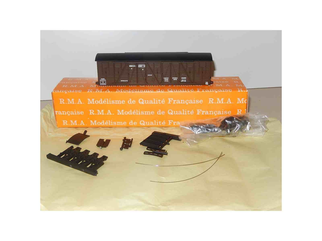 kit wagon couvert à guérite SNCF RMA 324 H0