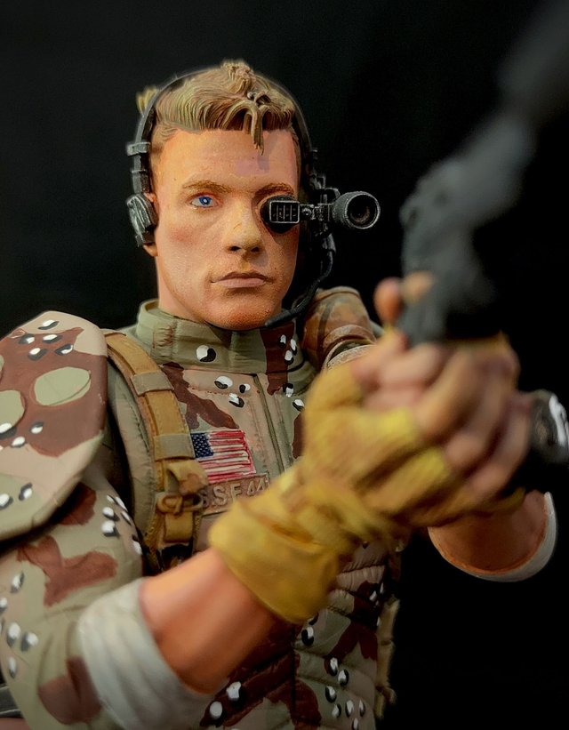 Statue LUC DEVERAUX (universal soldier) série movie