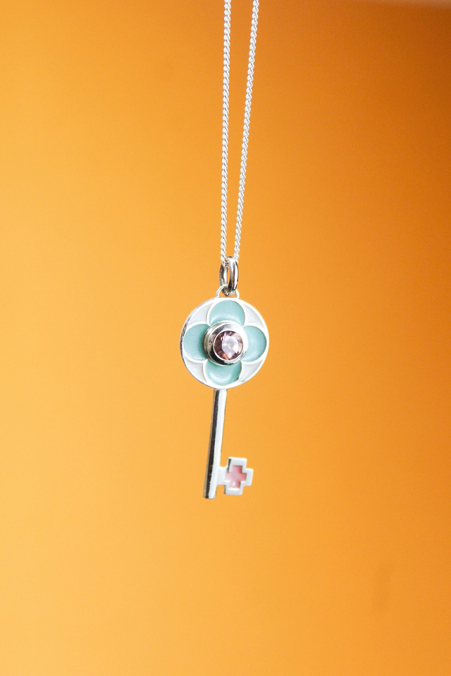 Pendentif clef turquoise &amp; rose | Tourmaline rose